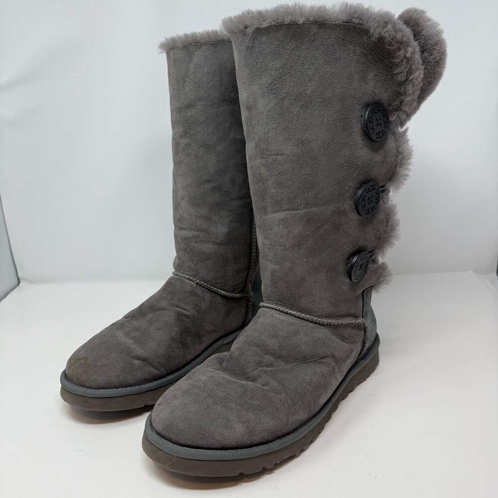 Ugg Boots Women's 9 Gray Bailey Button Triplet Shearling Style Tall
